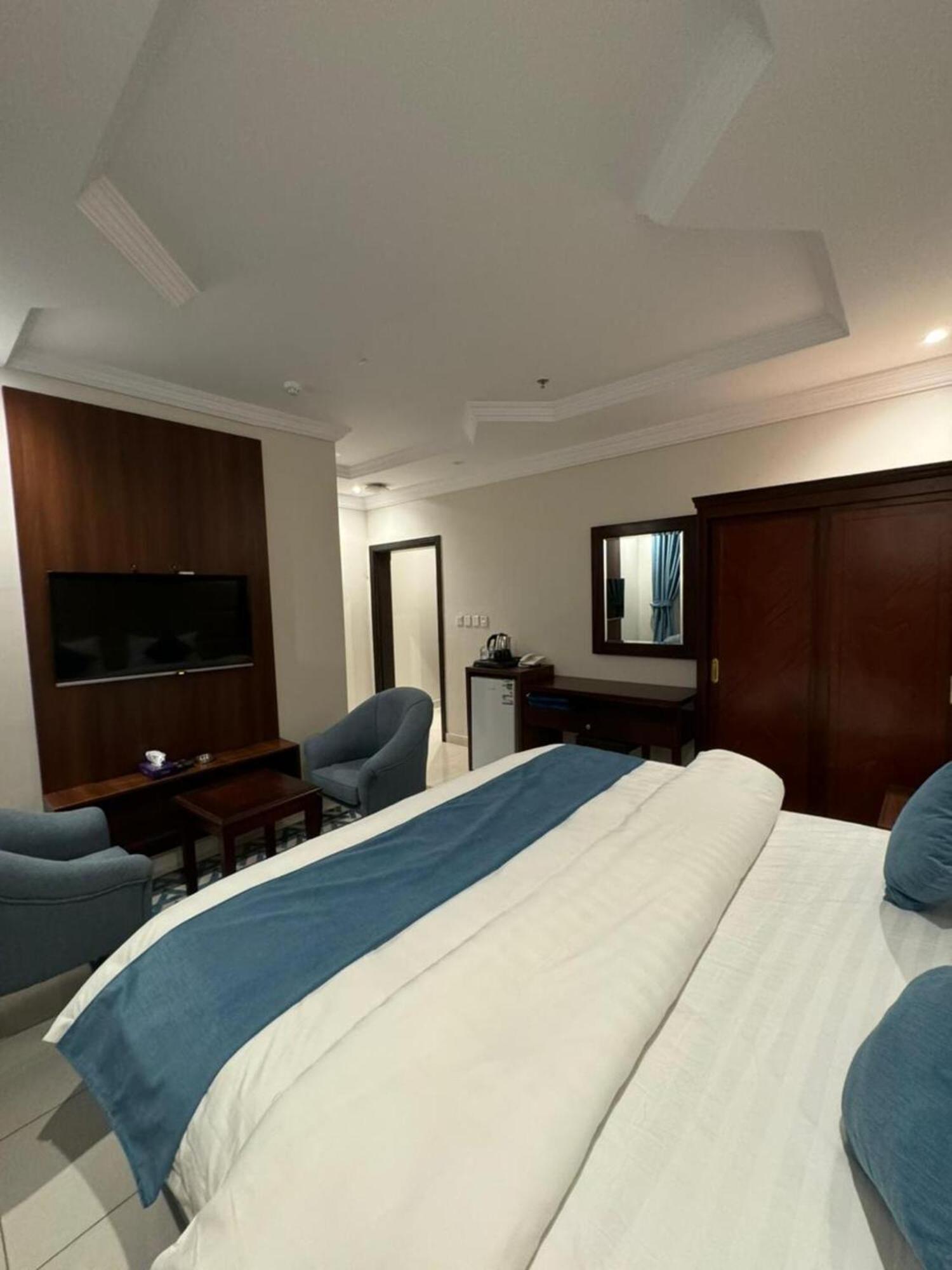 شقق اطلالة ابحر للشقق المخدومة Jeddah Exterior photo