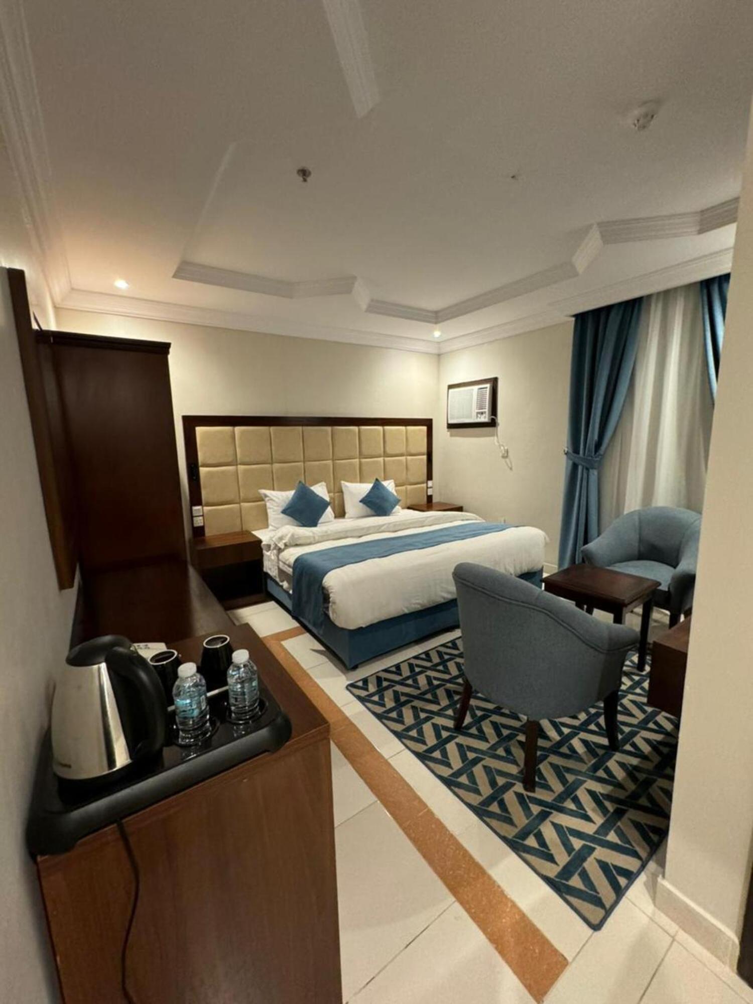 شقق اطلالة ابحر للشقق المخدومة Jeddah Exterior photo