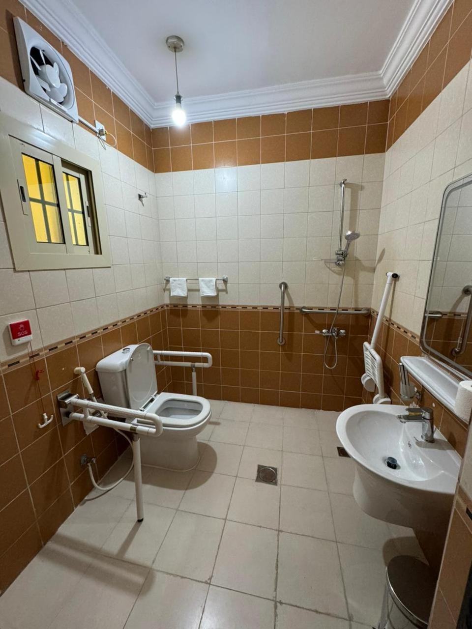 شقق اطلالة ابحر للشقق المخدومة Jeddah Exterior photo